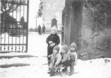 1940/41 Kinder vor dem Kirchplatz
