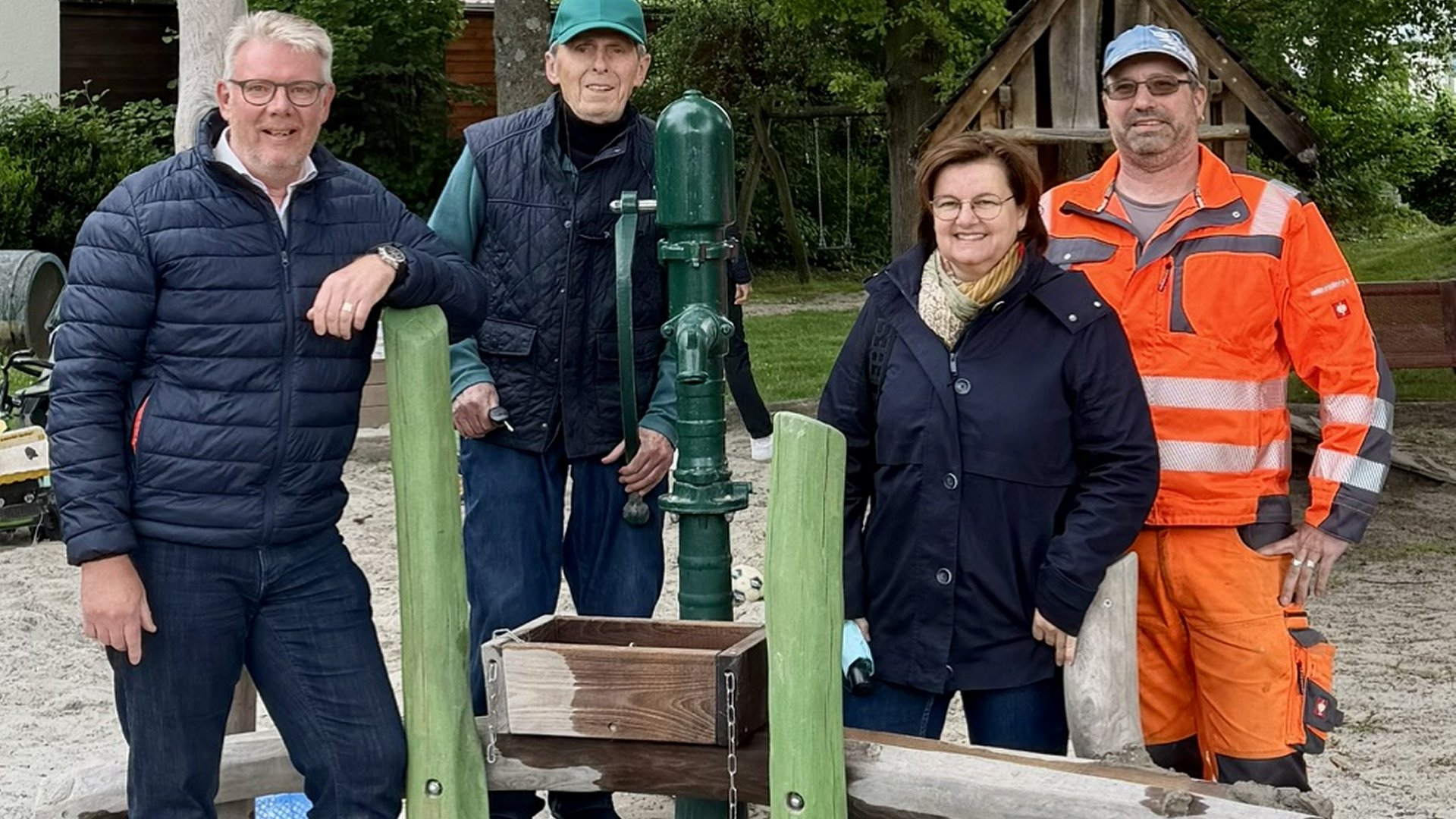 Wasserspielgerät Spielplatz Au 1