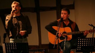 Roundabout Go Fingerpicking