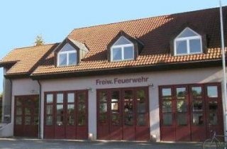 Feuerwehrhaus in der Bahnhofstraße Feuerwehrhaus in der Bahnhofstraße