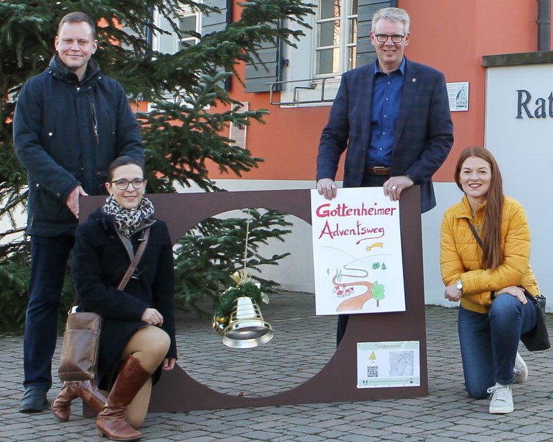 Team und Unterstützer des Adventswegs