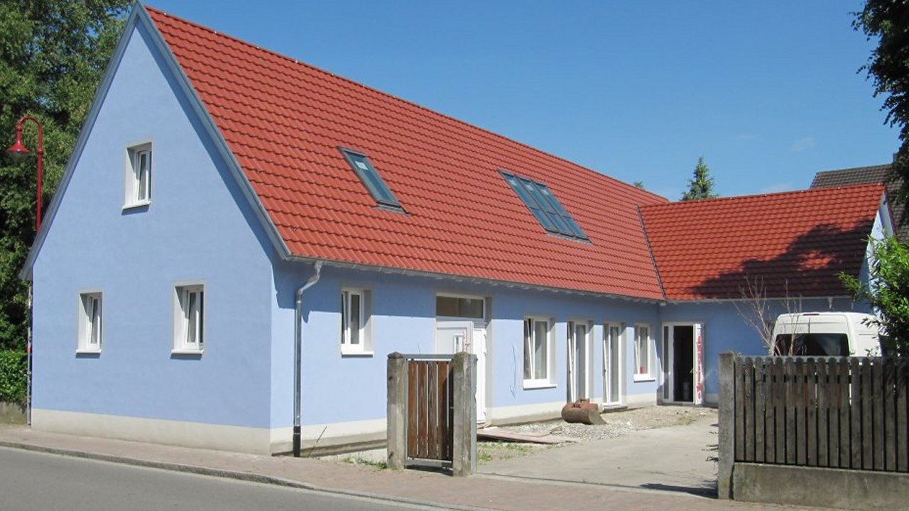 Weiter zu Gemeindehaus