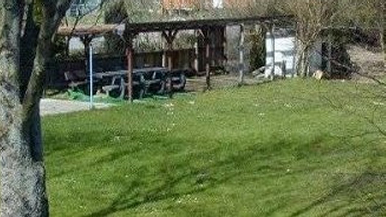 Weiter zu Zeltclub